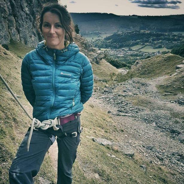 发生关系|唉！英国美女军人退伍后难适应，酗酒和陌生坏人发生关系被刺22刀