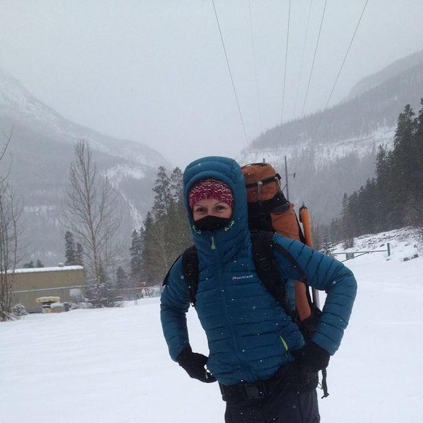发生关系|唉！英国美女军人退伍后难适应，酗酒和陌生坏人发生关系被刺22刀