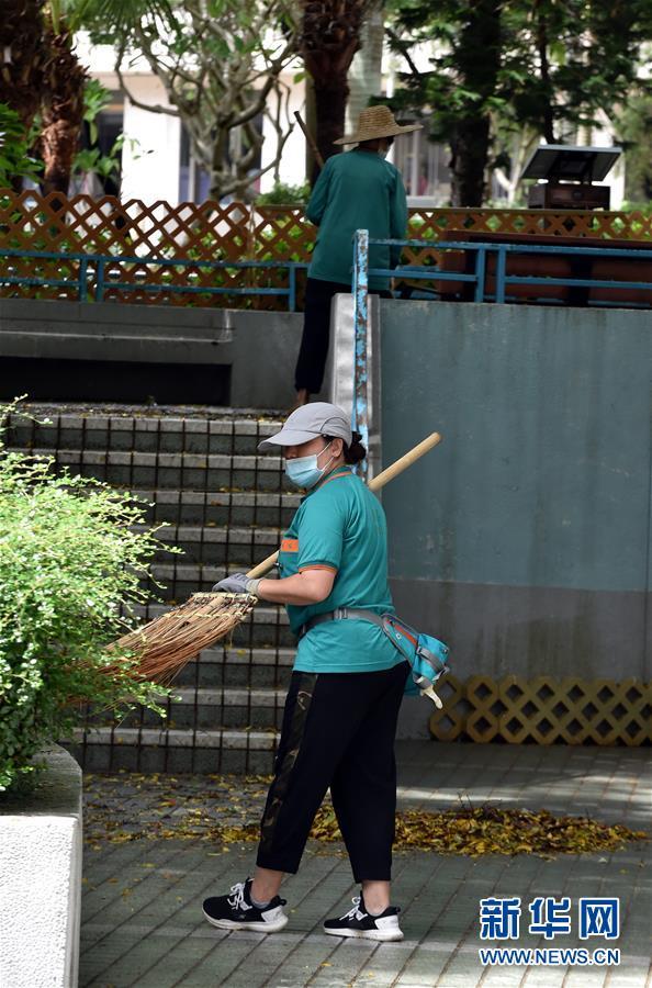 特写:疫情下的香港街头