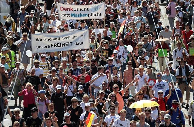 游行|第二波冒头德国人又搞事了：上万人游行反对抗疫，称戴口罩是奴役