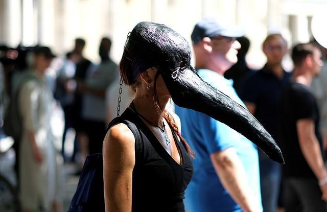 游行|第二波冒头德国人又搞事了：上万人游行反对抗疫，称戴口罩是奴役