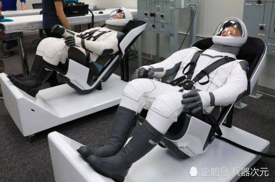 航天服|全球最贵的衣服，结构比航空母舰还复杂，美国仅剩下4套