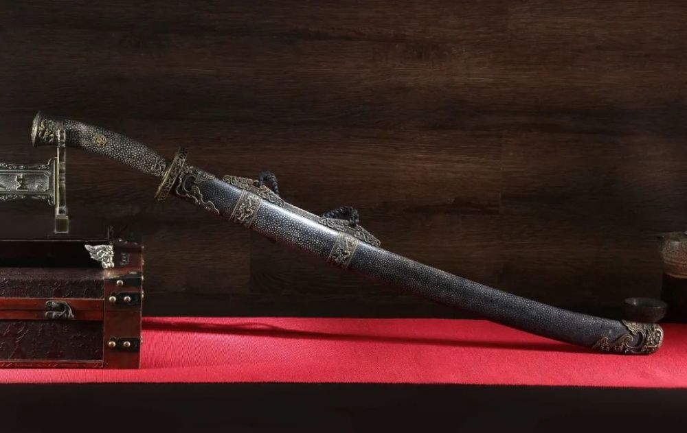 清朝|集古今之特色，揽中外之精华！龙腾清刀的实战能力才不差呢！