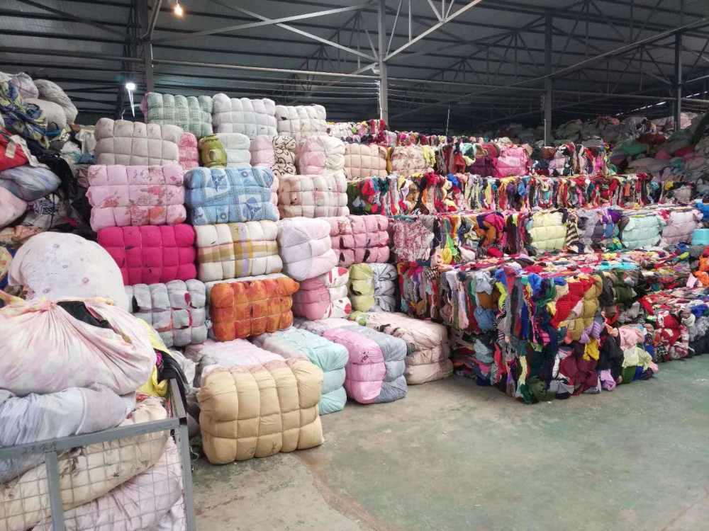 压箱底的东西被别人拿去赚钱,有人年赚百万