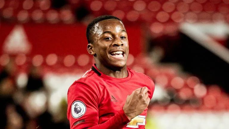 转会,迪恩·亨德森继续出租,在科瓦尔面前也还有德赫亚,李·格兰特