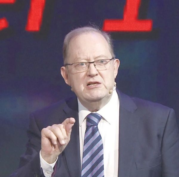 贸易战|中美贸易战升级为科技战？听听中外专家怎么说