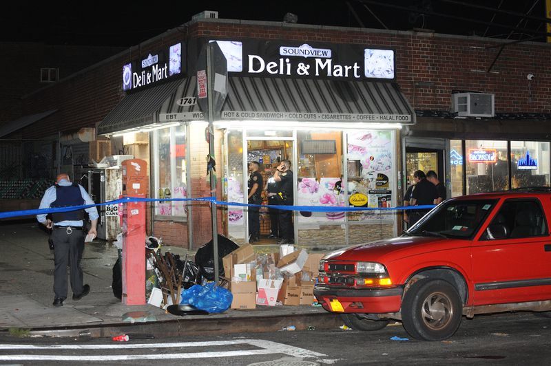 威尔逊|21岁小伙刚当上父亲就被人当街打死，家人：凶手认错了人