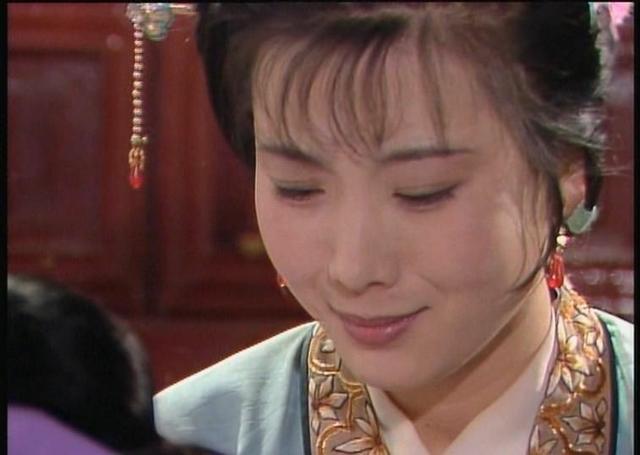 鸳鸯|鸳鸯、平儿、袭人对于给主子做妾室都有什么态度？