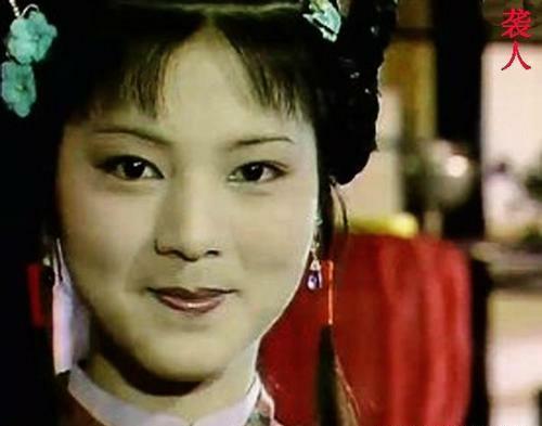 鸳鸯|鸳鸯、平儿、袭人对于给主子做妾室都有什么态度？