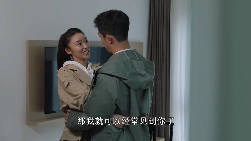 漫妮晓芹|漫妮晓芹撞见许出轨，不敢告诉顾佳：发现闺蜜老公出轨，要不要说