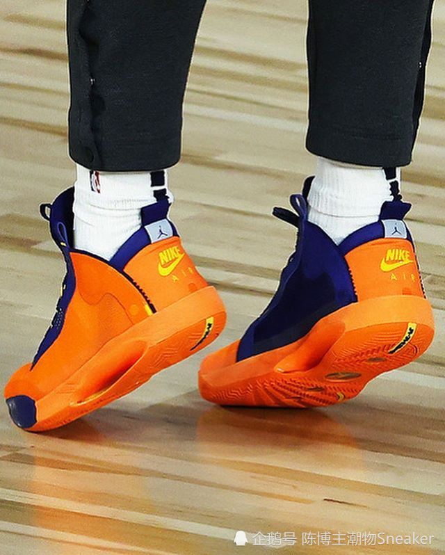 詹姆斯上脚titan保罗乔治上脚pg4