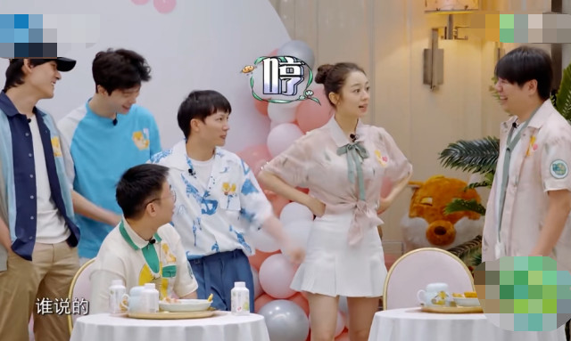 郎朗|郎朗说吉娜会做的早餐不多，接下来吉娜的反应，暴露俩人家庭地位