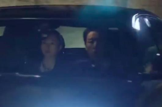 许幻山|许幻山偷腥后回家，撞见顾佳惊慌失措，为防老婆连儿子都利用