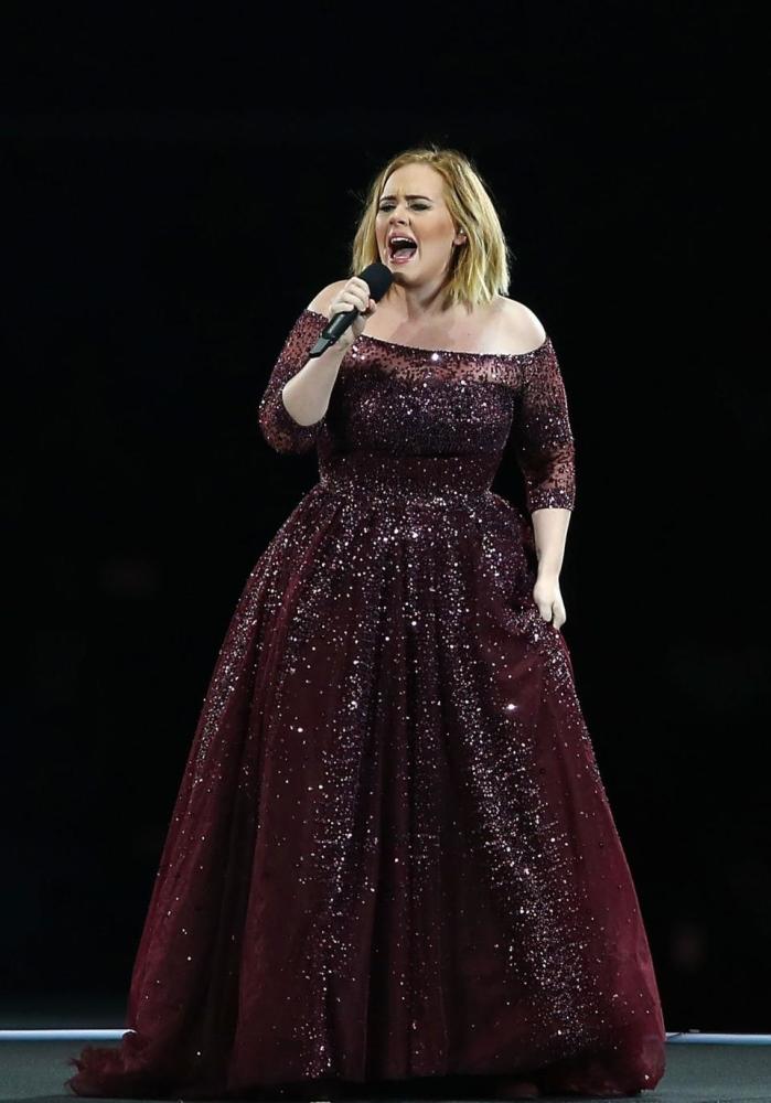 阿黛尔·阿德金斯(adele adkins)2008年发行的首张专辑就获得了超九