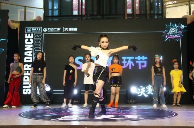 陕西艺鑫文化少儿街舞大赛在西安圆满落幕