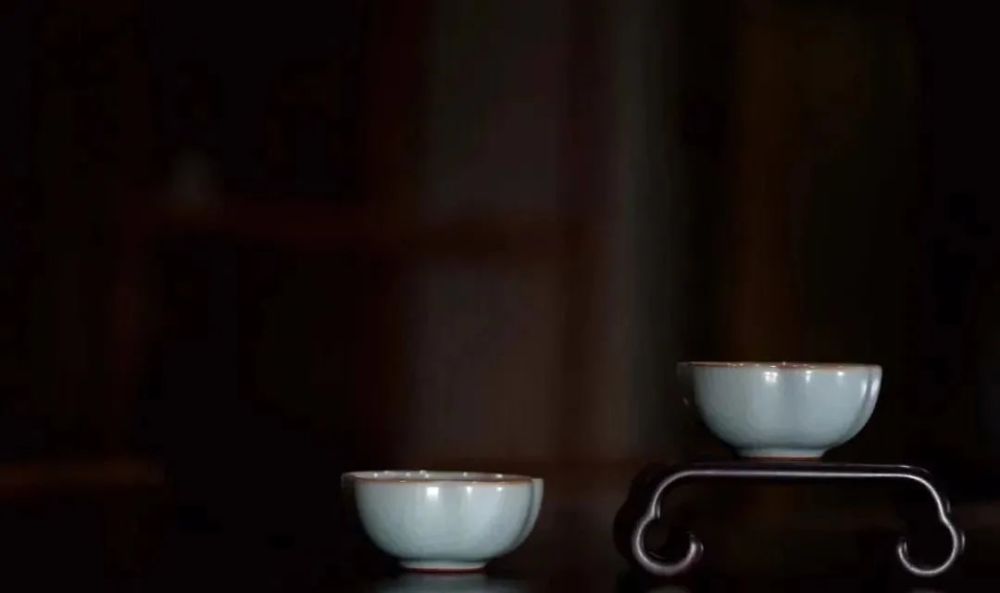 蔡晓芳|晓芳仿汝瓷窥见出水芙蓉的宋式美学