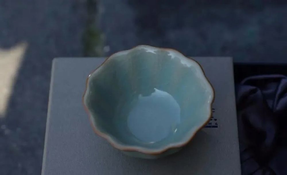 蔡晓芳|晓芳仿汝瓷窥见出水芙蓉的宋式美学