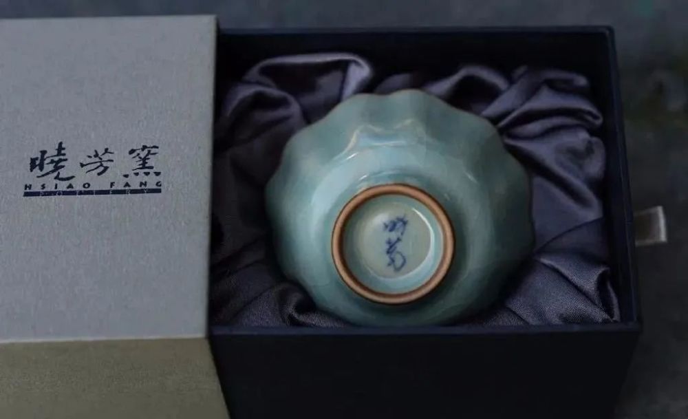 蔡晓芳|晓芳仿汝瓷窥见出水芙蓉的宋式美学