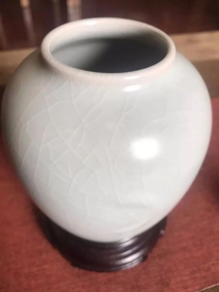 蔡晓芳|晓芳仿汝瓷窥见出水芙蓉的宋式美学