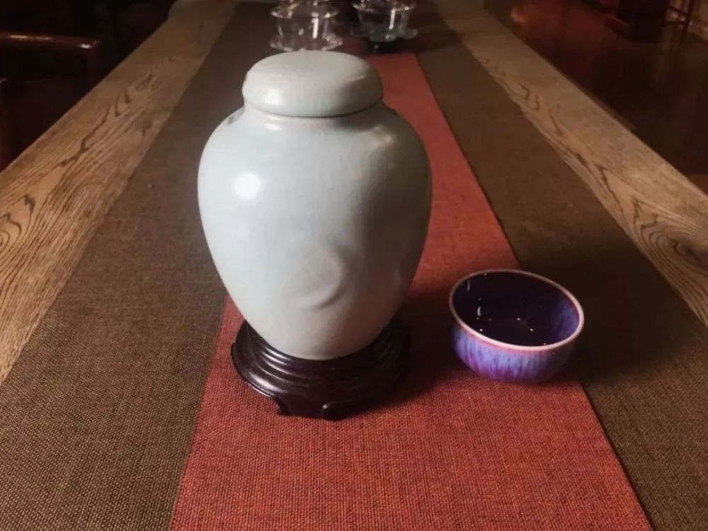 蔡晓芳|晓芳仿汝瓷窥见出水芙蓉的宋式美学