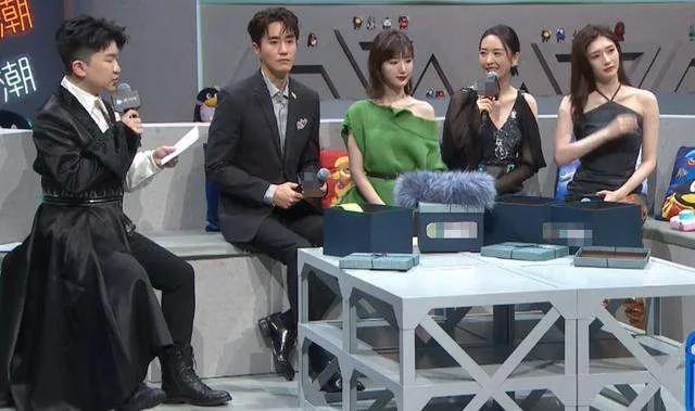 三十而已|《三十而已》主演合体，毛晓彤吐槽陈屿，童瑶剧透：顾佳不负众望离婚