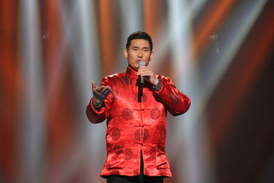 山丹丹花开红艳艳|装农民走红，被韩红喊话滚出娱乐圈，51岁落魄认不出