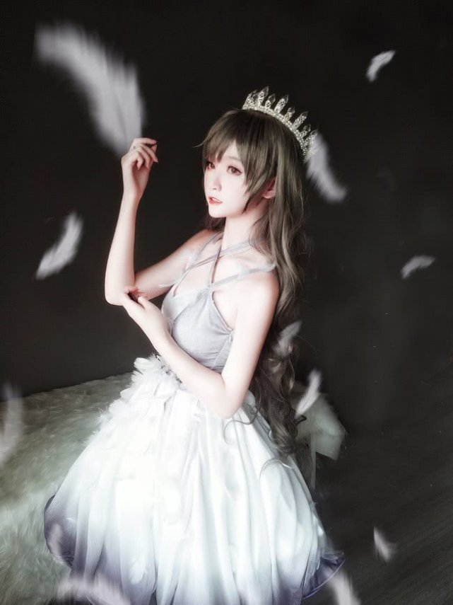 闪耀暖暖莉莉丝女王cos 梦中女神|莉莉丝|女神|cosplay