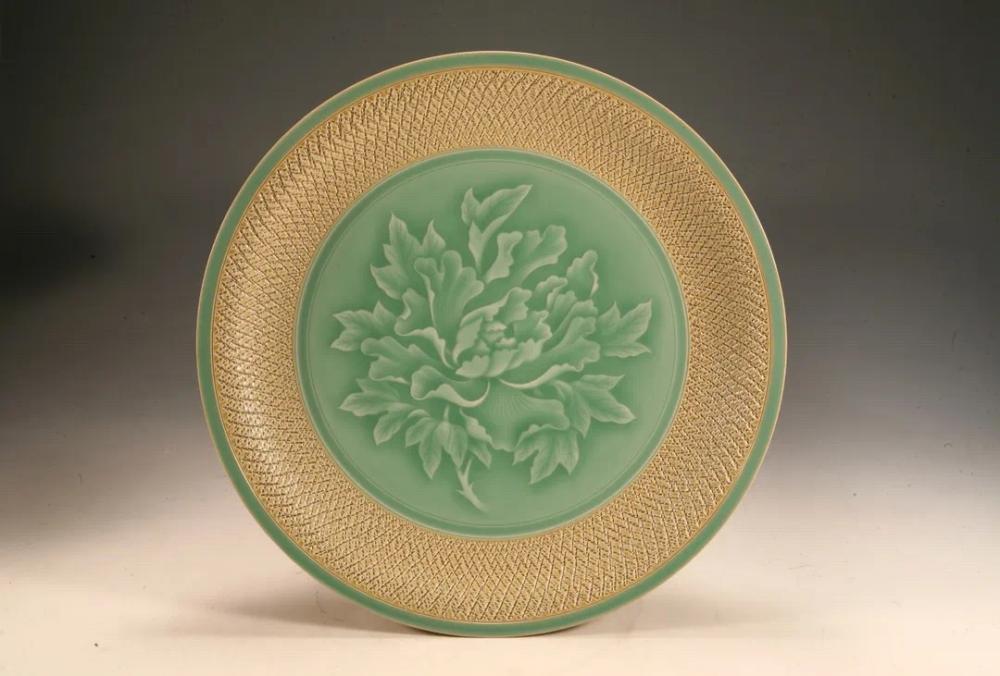 龙泉剑|这一次，上海之巅为2600岁的龙泉宝剑和1700岁的龙泉青瓷“带货”