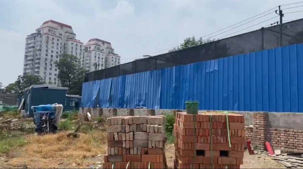 西罗园街道|闲置空地成了露天垃圾场 街道：将整治环境