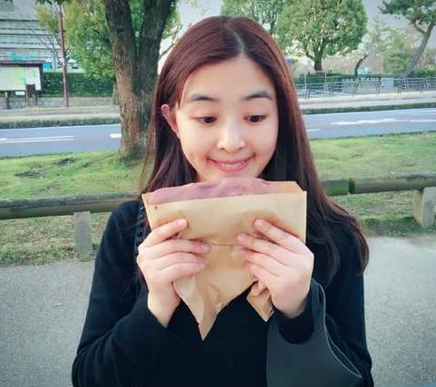 邓伦|长了一张万人迷的脸，却有一双小胖手的明星，邓伦我真没有笑你！