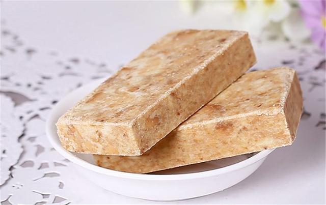 压缩饼干|军用压缩饼干里有什么，为什么那么抗饿？开水煮30分钟就明白了