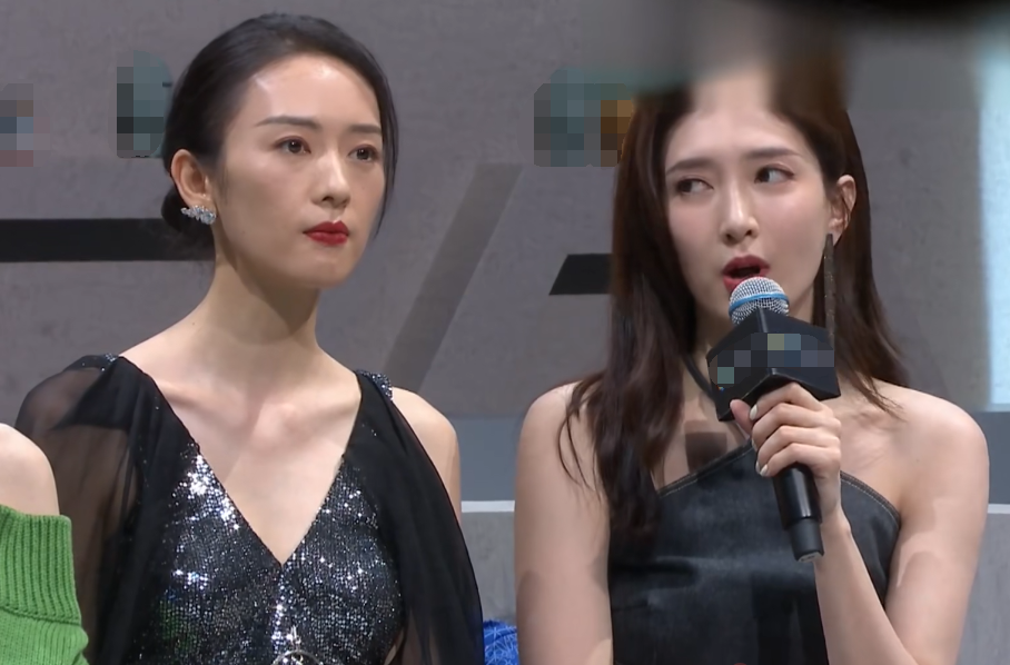 江疏影和童瑶参加活动当两人坐一起才发现冷白皮有多厉害