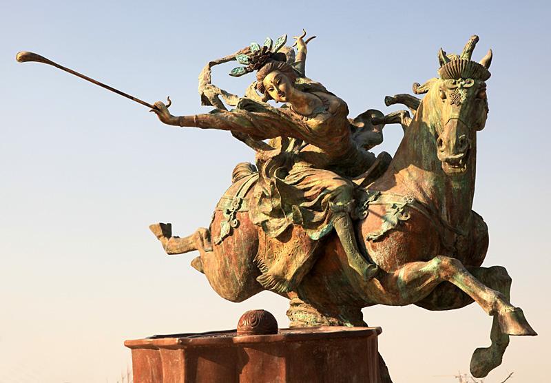 三十而已|《三十而已》那叫贵妇圈？看过大唐的贵妇圈，网友表示：真高级！