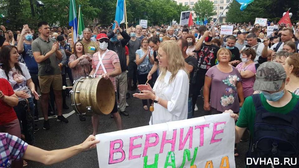 谢尔盖·富尔加尔|10余个大中城市齐声援：俄远东抗议浪潮向全国蔓延