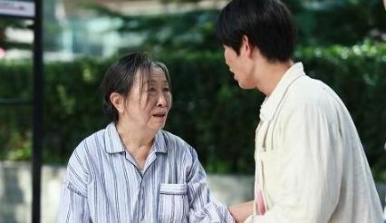 张少华|“丑娘”83岁“人设崩塌”，张少华长得丑心更丑？骗了观众54年