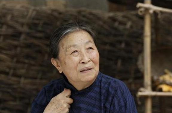 张少华|“丑娘”83岁“人设崩塌”，张少华长得丑心更丑？骗了观众54年