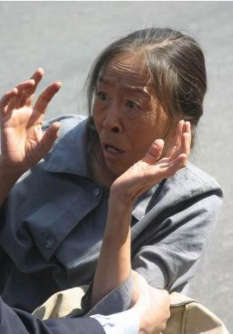 张少华|“丑娘”83岁“人设崩塌”，张少华长得丑心更丑？骗了观众54年