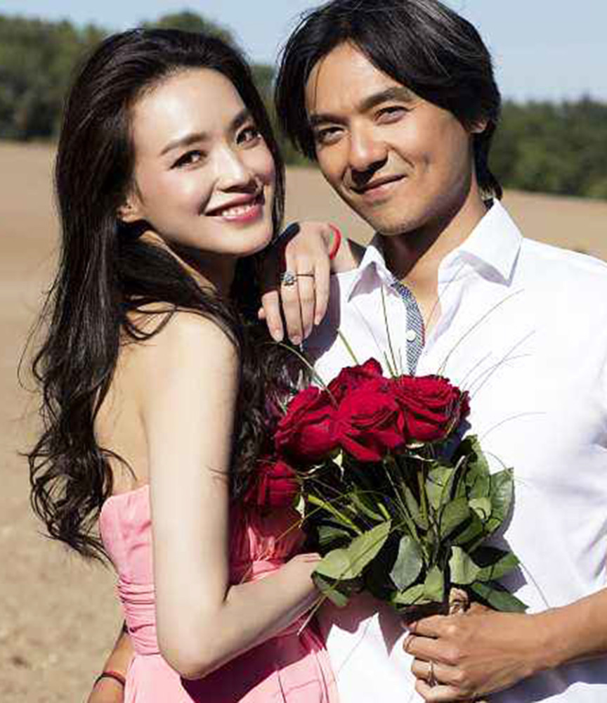 舒淇|舒淇夫妇罕同框！两人甜蜜合照如胶似漆，冯德伦胡子花白显沧桑