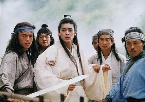 金庸|金庸武侠中，此人武功远胜乔峰，自创九阳神功，留下一武功造就了魔教教主