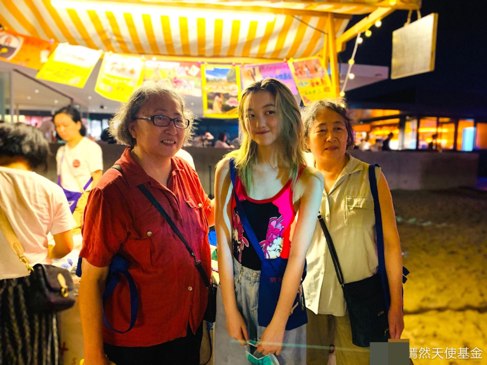 李亚鹏|与李亚鹏情变？女友公开发文：你不懂爱，疑隔空神互动