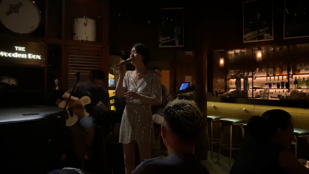 李亚鹏|与李亚鹏情变？女友公开发文：你不懂爱，疑隔空神互动