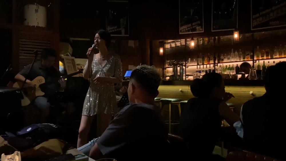 李亚鹏|与李亚鹏情变？女友公开发文：你不懂爱，疑隔空神互动