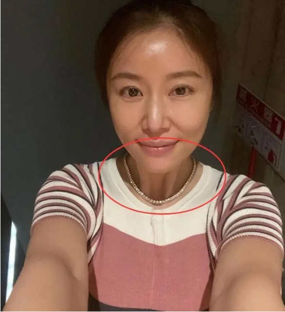 林心如|忘了开滤镜？晒钻石项链，结果颜值“翻车”？