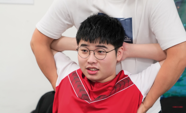 LPL夏季赛RNG能进季后赛吗？如果WE与FPX十连胜，RNG将无缘季后赛