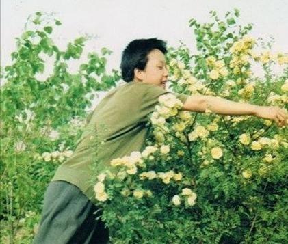 国家一级演员|19岁欲投河自尽，跟着乞丐要饭，国家一级演员李玉刚成名血泪史