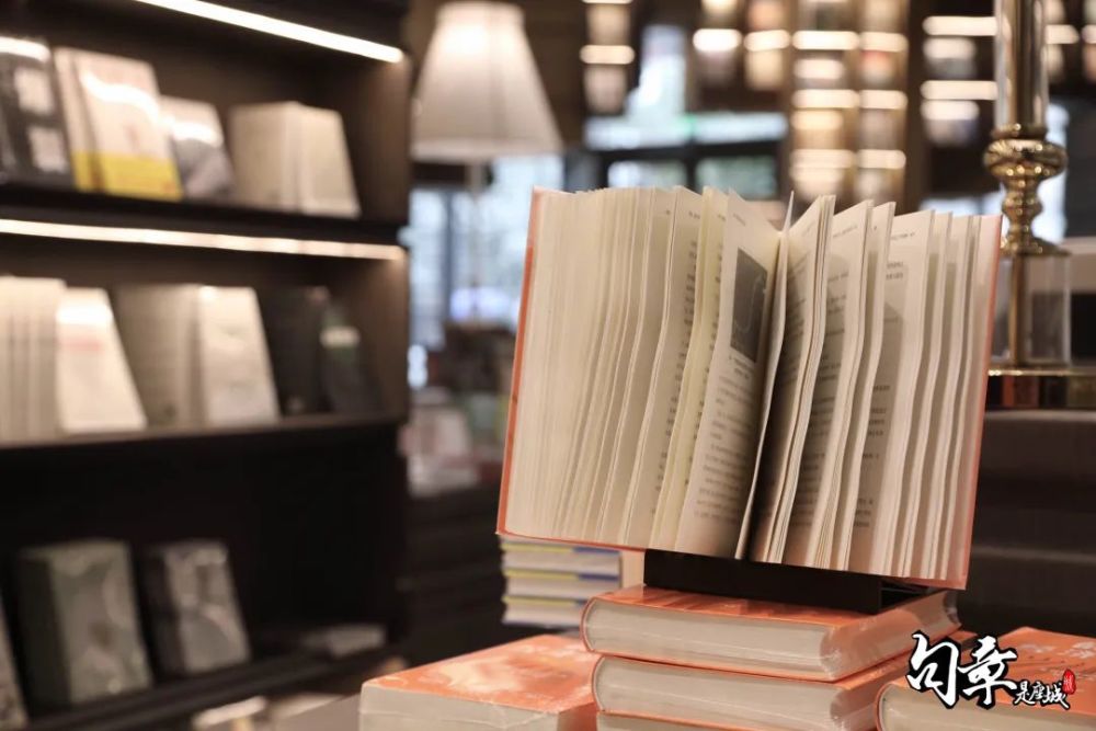 书店|这家颜值与实力并存的书店，是我理想中书店的模样
