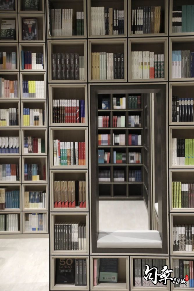 书店|这家颜值与实力并存的书店，是我理想中书店的模样