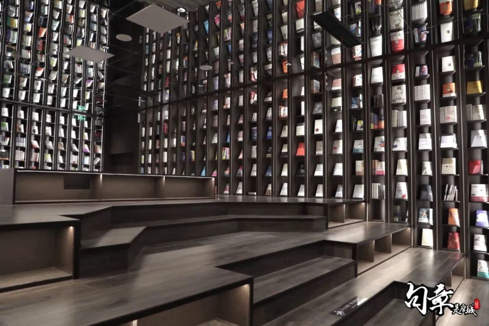 书店|这家颜值与实力并存的书店，是我理想中书店的模样