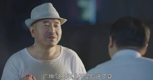 赵本山|赵本山禁止直播，郭德纲带徒直播，同样是师父，为何差别这么大？