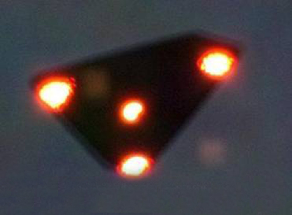 ufo|1989年比利时UFO事件，13万人目击，比利时官方首次承认UFO事件